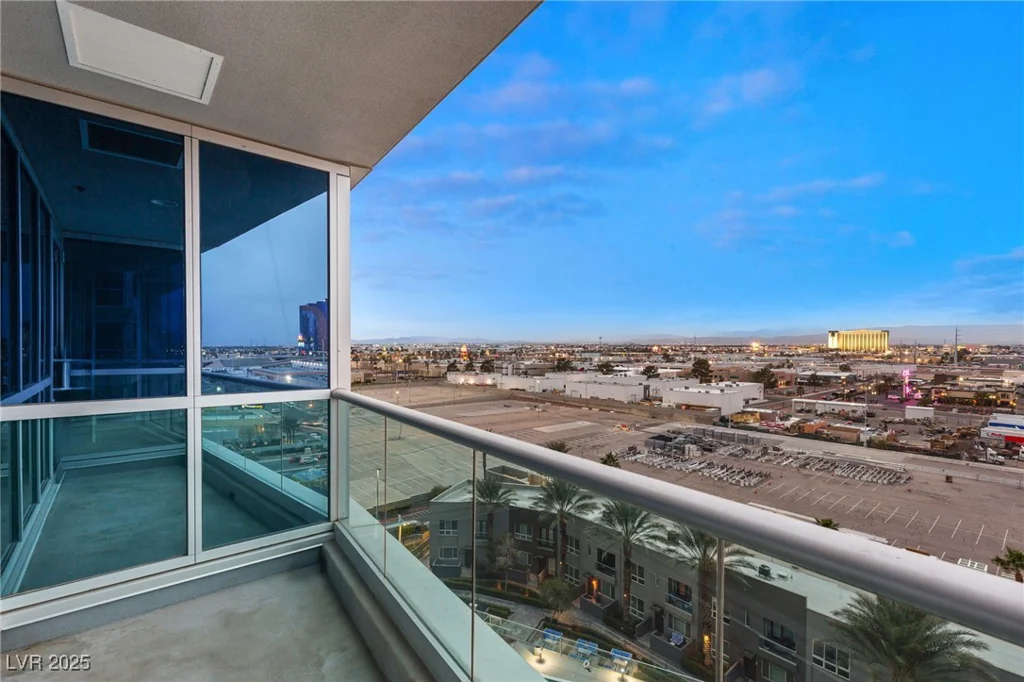 4575 Dean Martin, Las Vegas, NV 89103