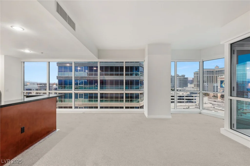 4575 Dean Martin, Las Vegas, NV 89103