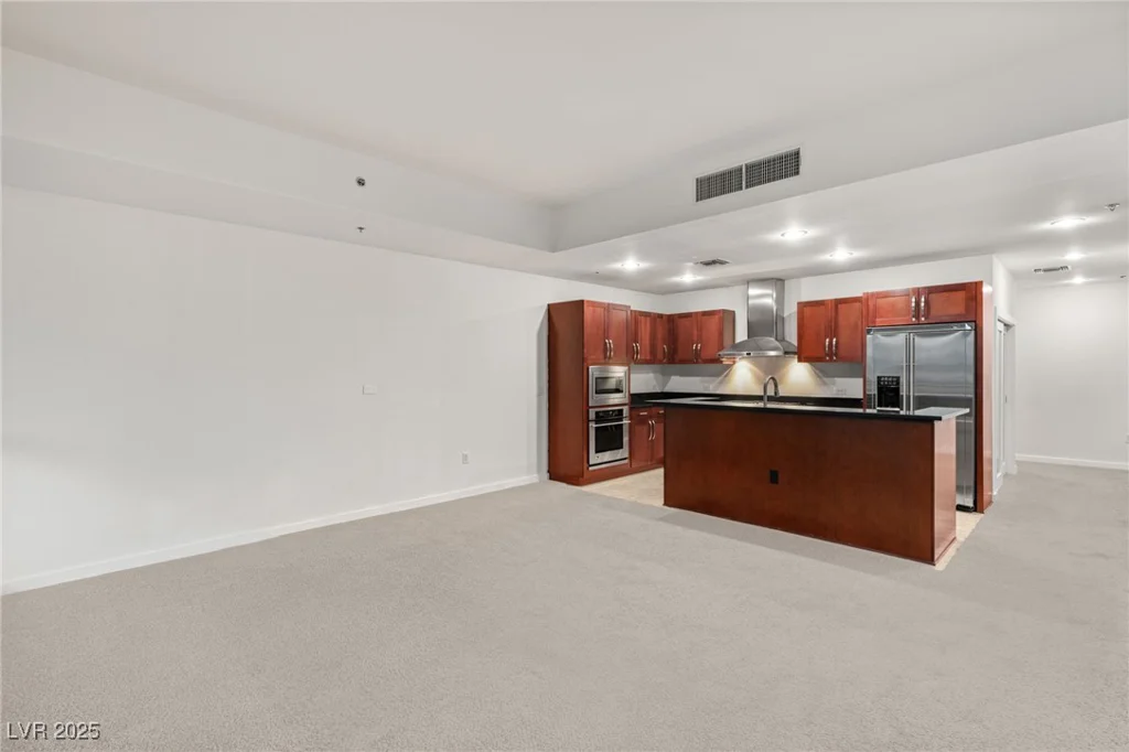 4575 Dean Martin, Las Vegas, NV 89103