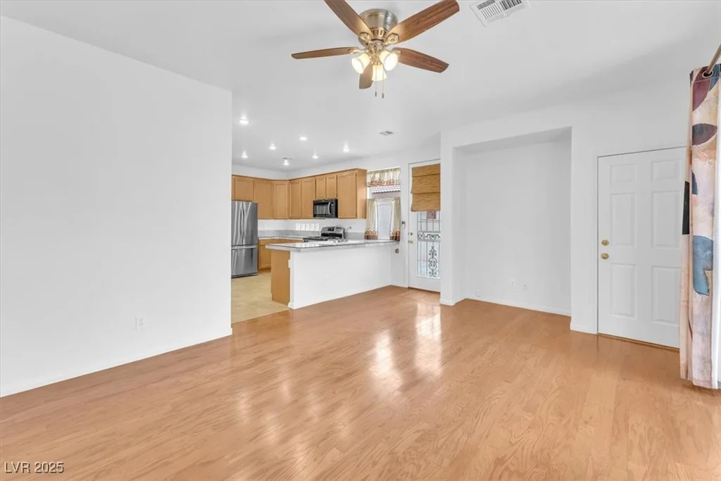 9788 Altadena, Las Vegas, NV 89183