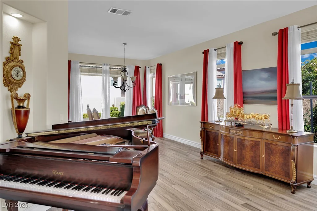 296 Brushy Creek, Las Vegas, NV 89148