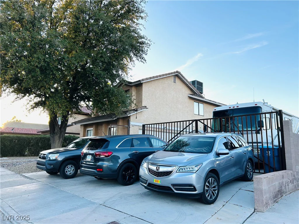 3258 Del Marino, Las Vegas, NV 89121
