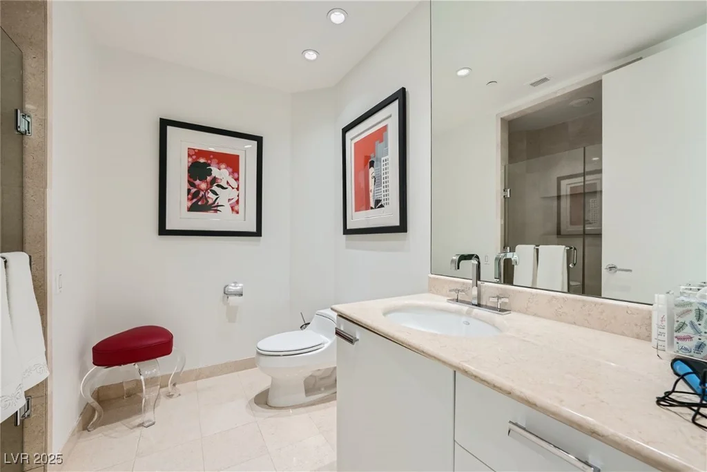 2857 Paradise, Las Vegas, NV 89109