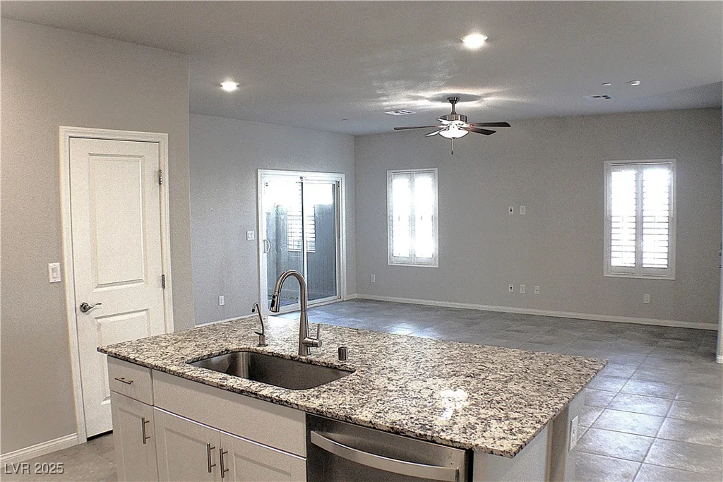 12800 Oceano Dunes, Henderson, NV 89044