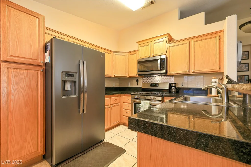 2110 Los Feliz, Las Vegas, NV 89156