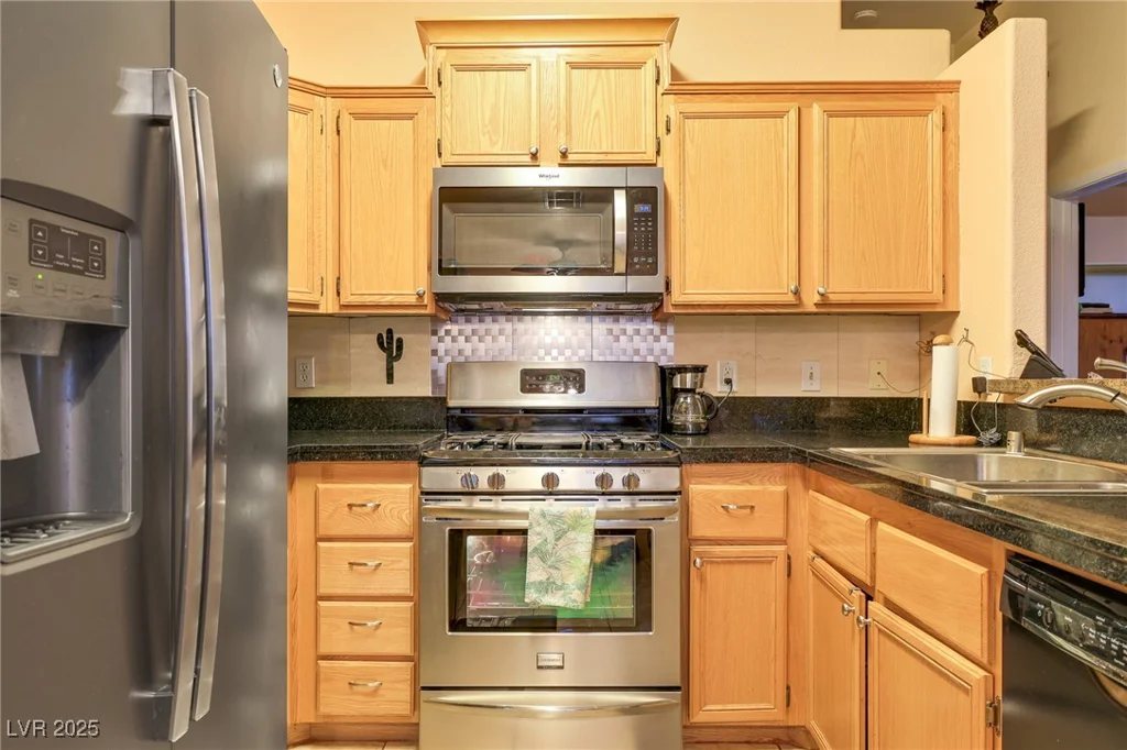 2110 Los Feliz, Las Vegas, NV 89156