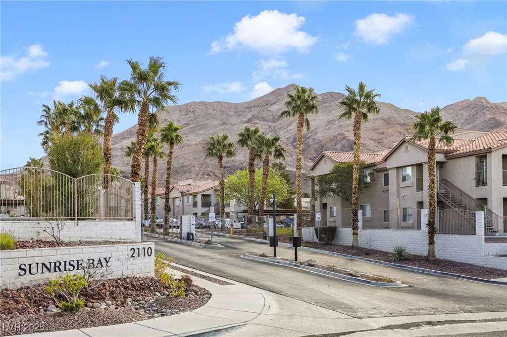 2110 Los Feliz, Las Vegas, NV 89156