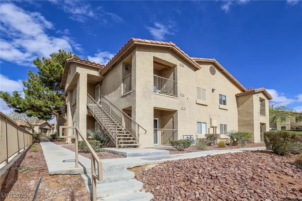 2110 Los Feliz, Las Vegas, NV 89156