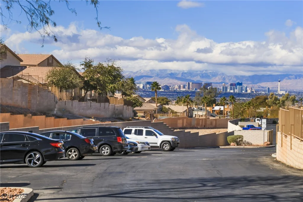 2110 Los Feliz, Las Vegas, NV 89156