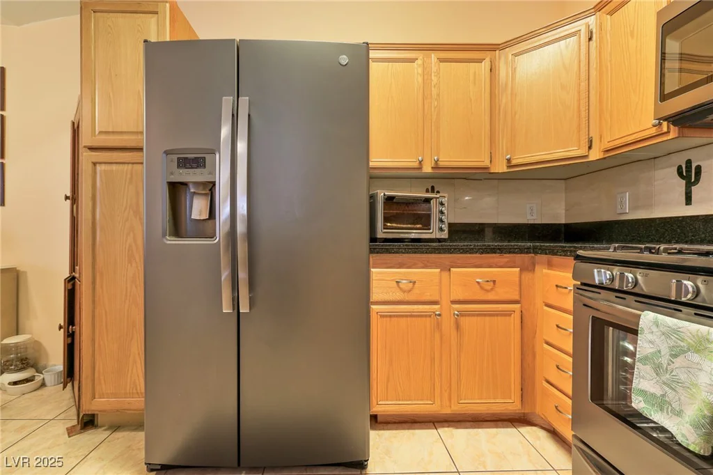 2110 Los Feliz, Las Vegas, NV 89156