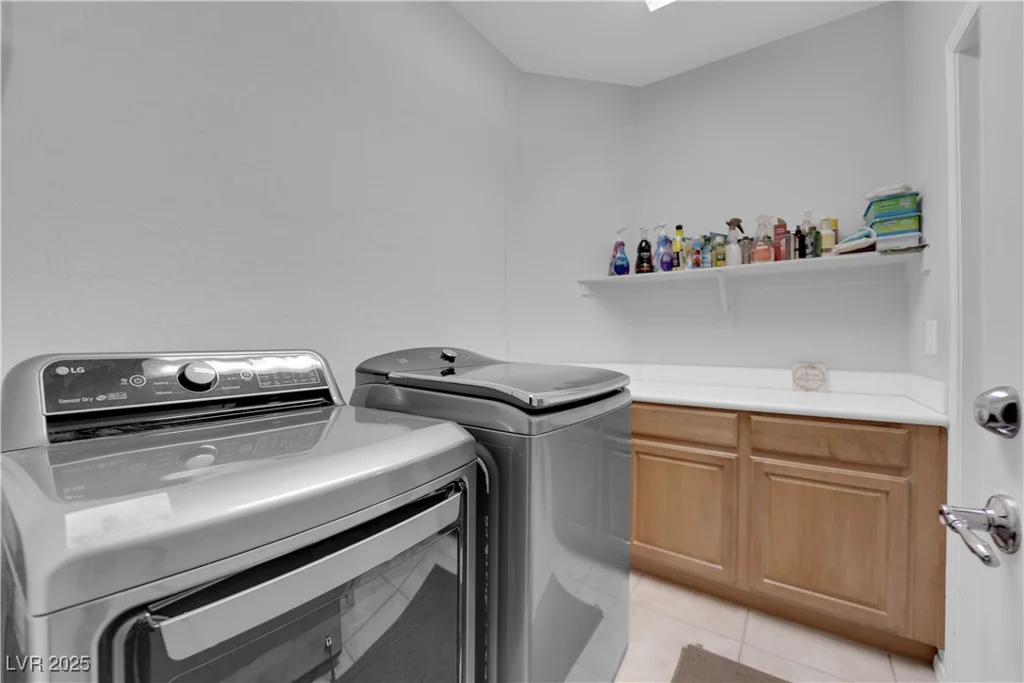 2709 Rue Montpellier, Henderson, NV 89044