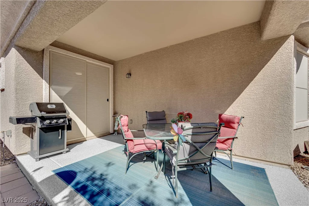 2709 Rue Montpellier, Henderson, NV 89044