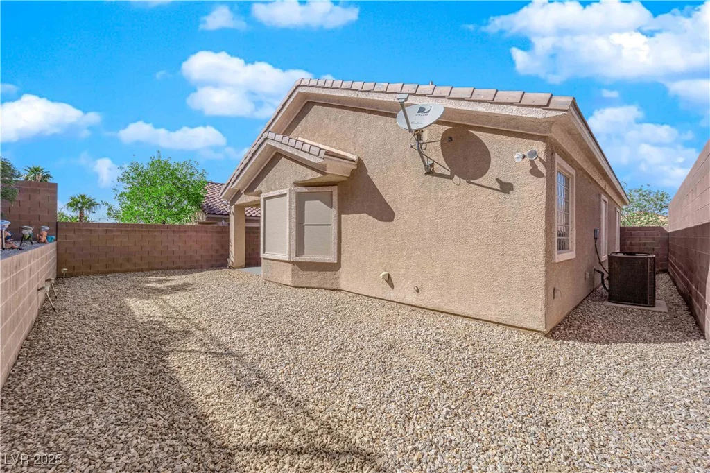 2709 Rue Montpellier, Henderson, NV 89044