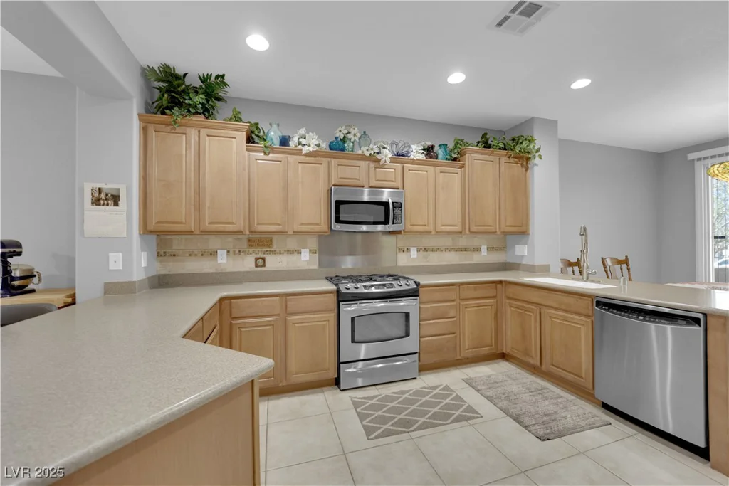 2709 Rue Montpellier, Henderson, NV 89044