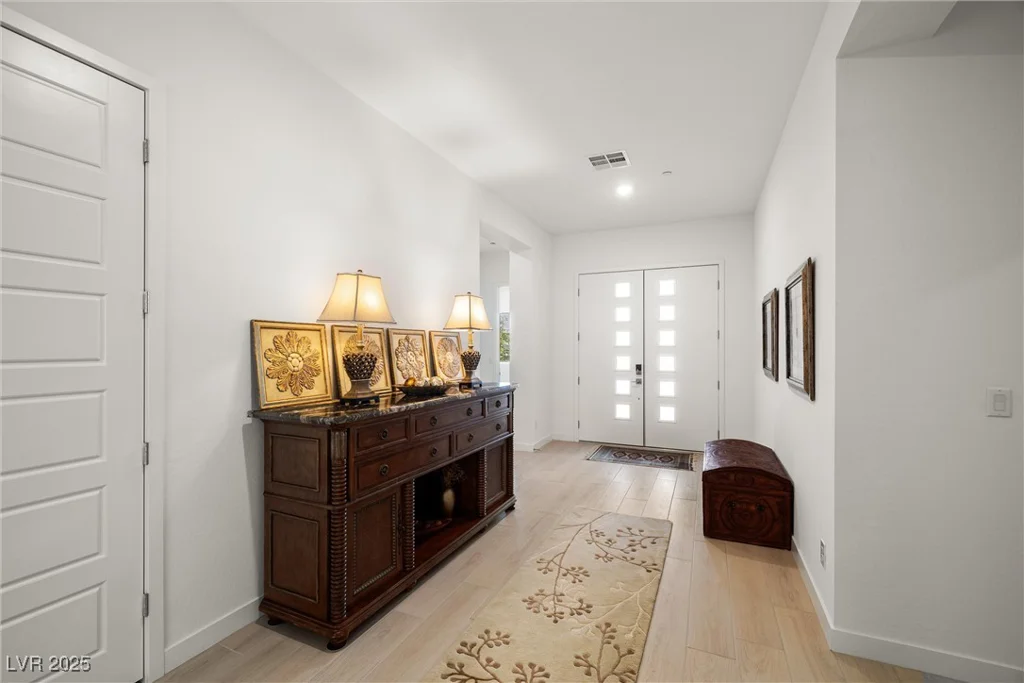 135 Barnett Crest, Henderson, NV 89015