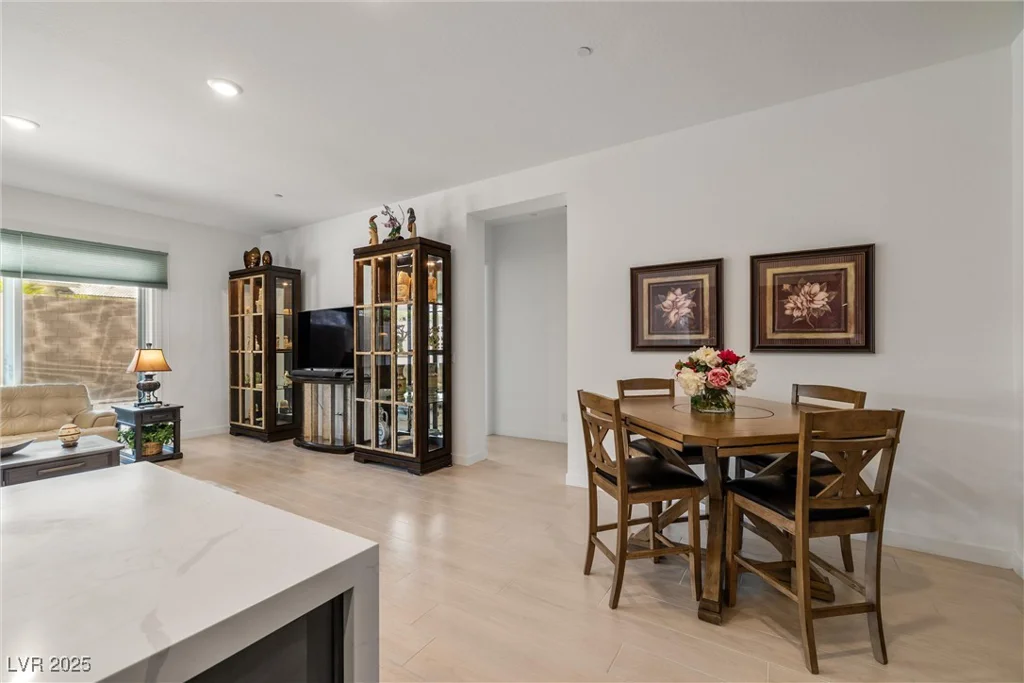 135 Barnett Crest, Henderson, NV 89015