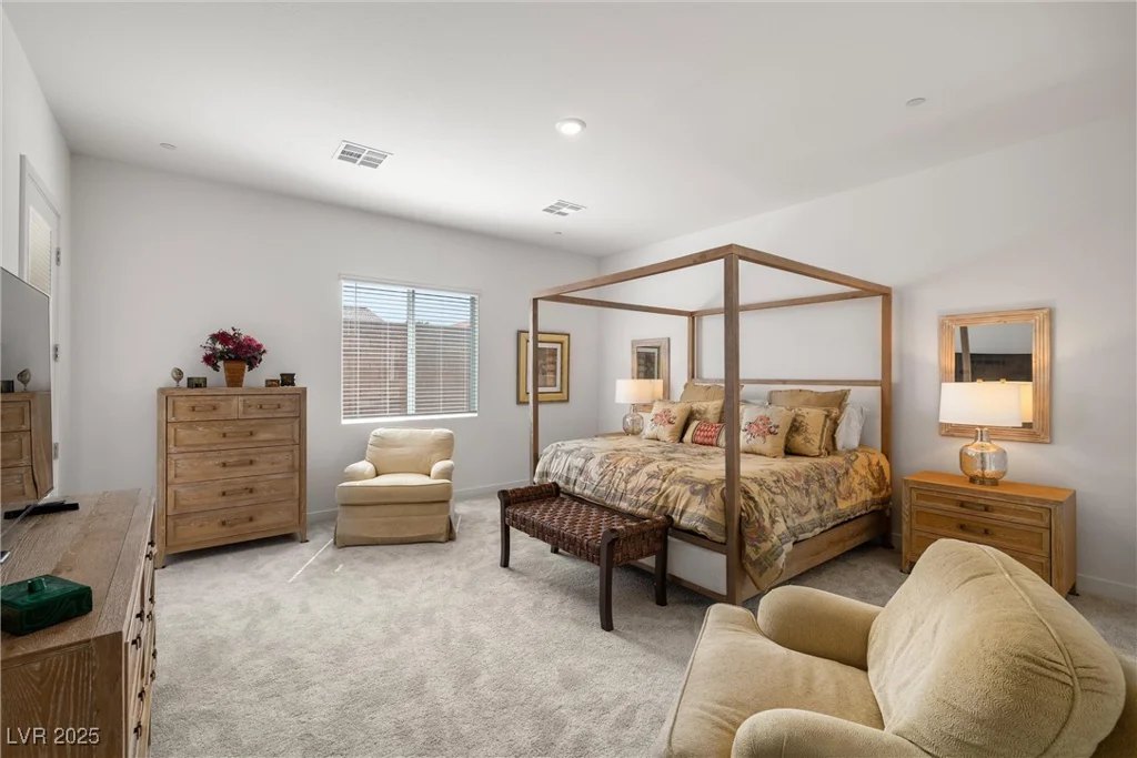 135 Barnett Crest, Henderson, NV 89015