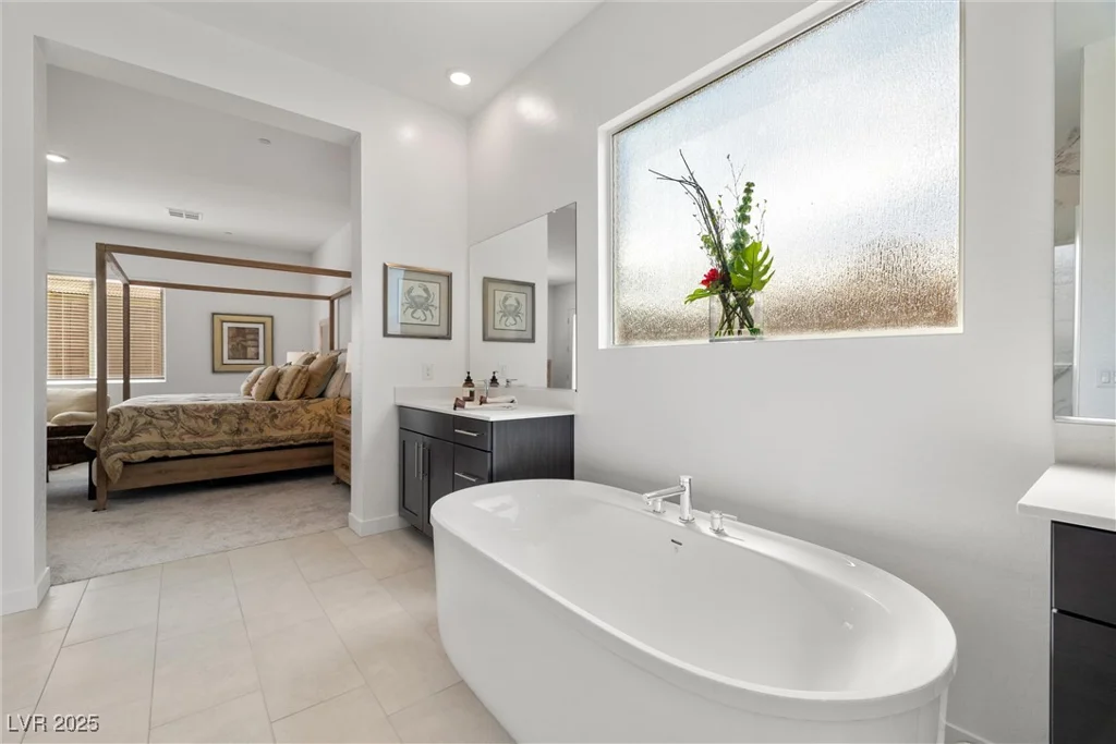 135 Barnett Crest, Henderson, NV 89015