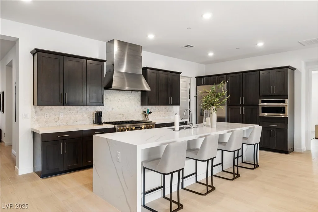 135 Barnett Crest, Henderson, NV 89015