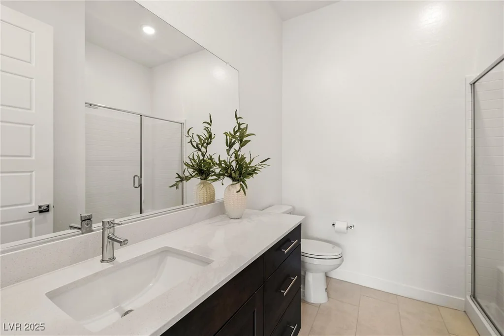 135 Barnett Crest, Henderson, NV 89015
