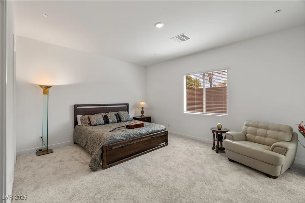 135 Barnett Crest, Henderson, NV 89015