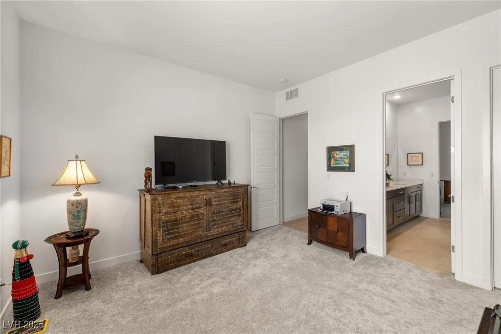 135 Barnett Crest, Henderson, NV 89015