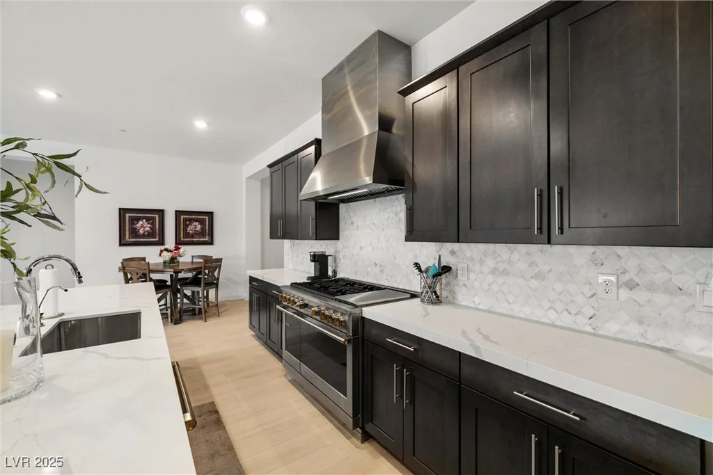 135 Barnett Crest, Henderson, NV 89015