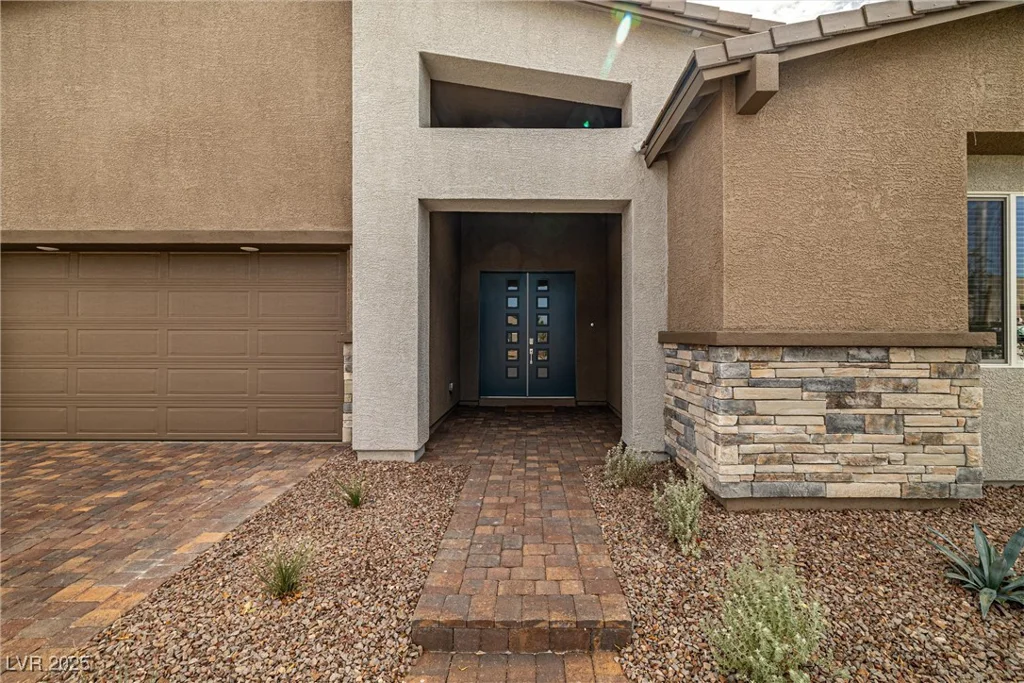 135 Barnett Crest, Henderson, NV 89015