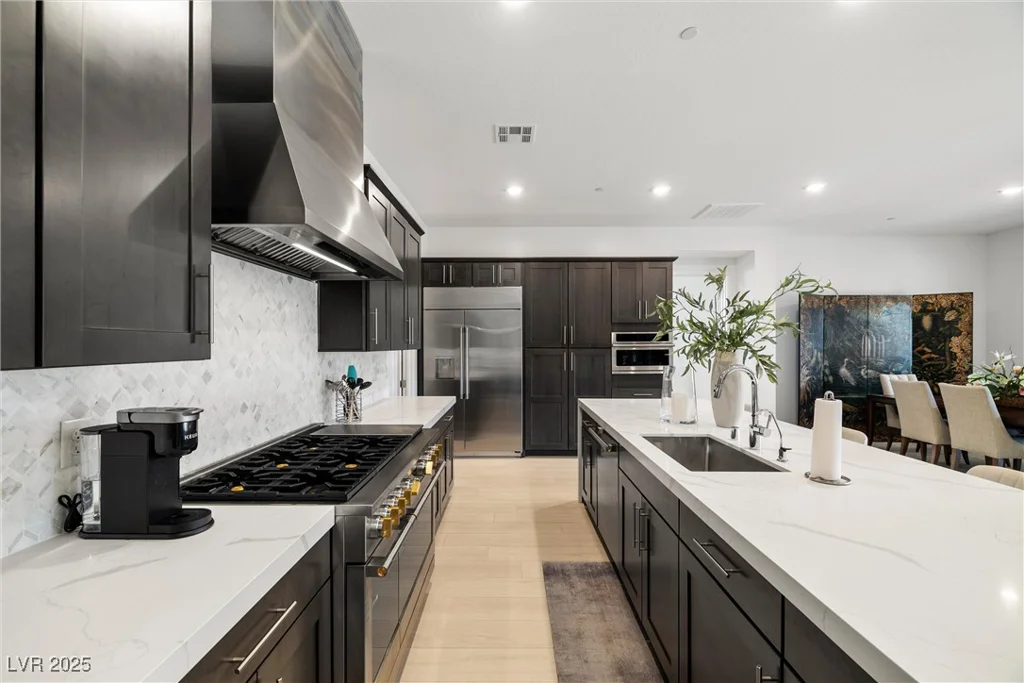 135 Barnett Crest, Henderson, NV 89015