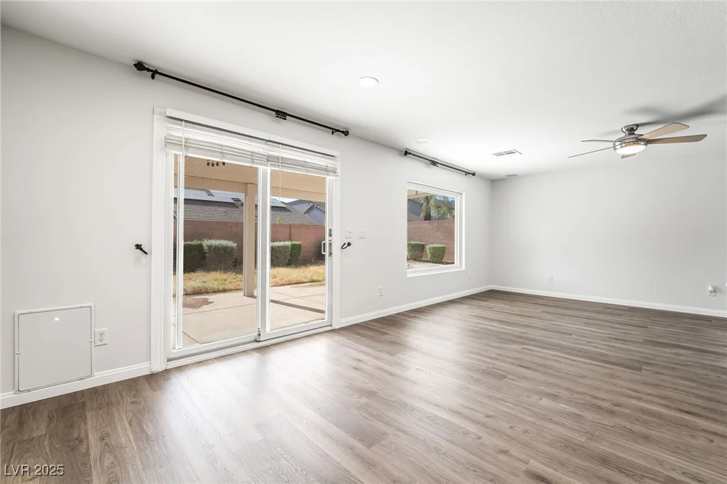 206 Lynbrook, Henderson, NV 89012
