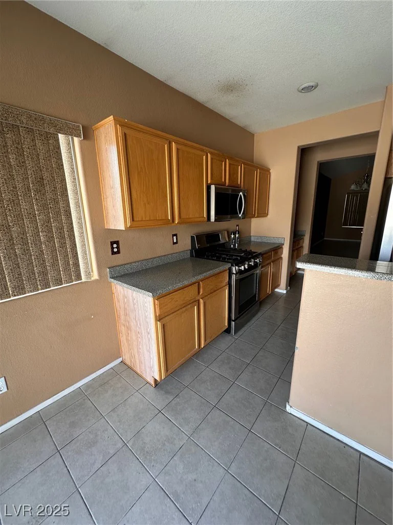4824 Quartz Crest, North Las Vegas, NV 89081