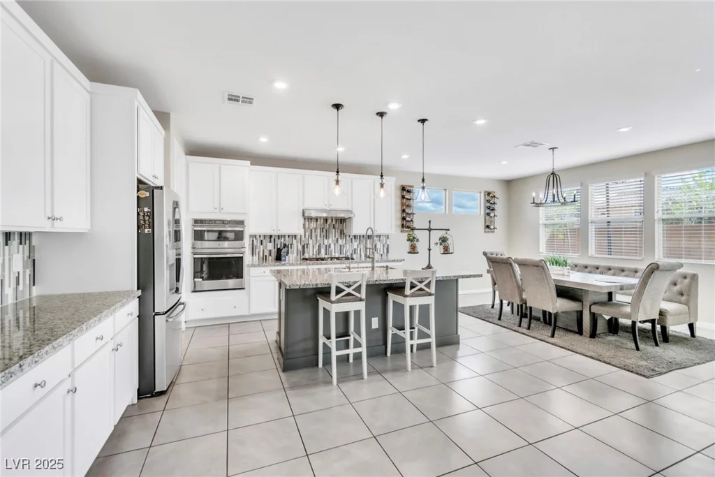 9675 Bold Skye, Las Vegas, NV 89166