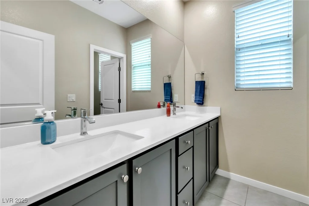 9675 Bold Skye, Las Vegas, NV 89166