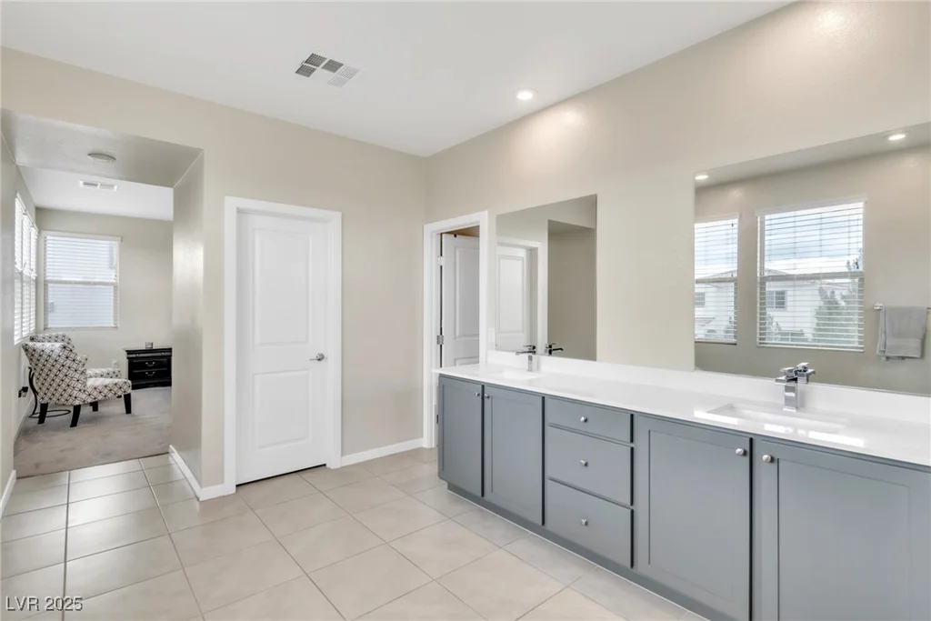 9675 Bold Skye, Las Vegas, NV 89166