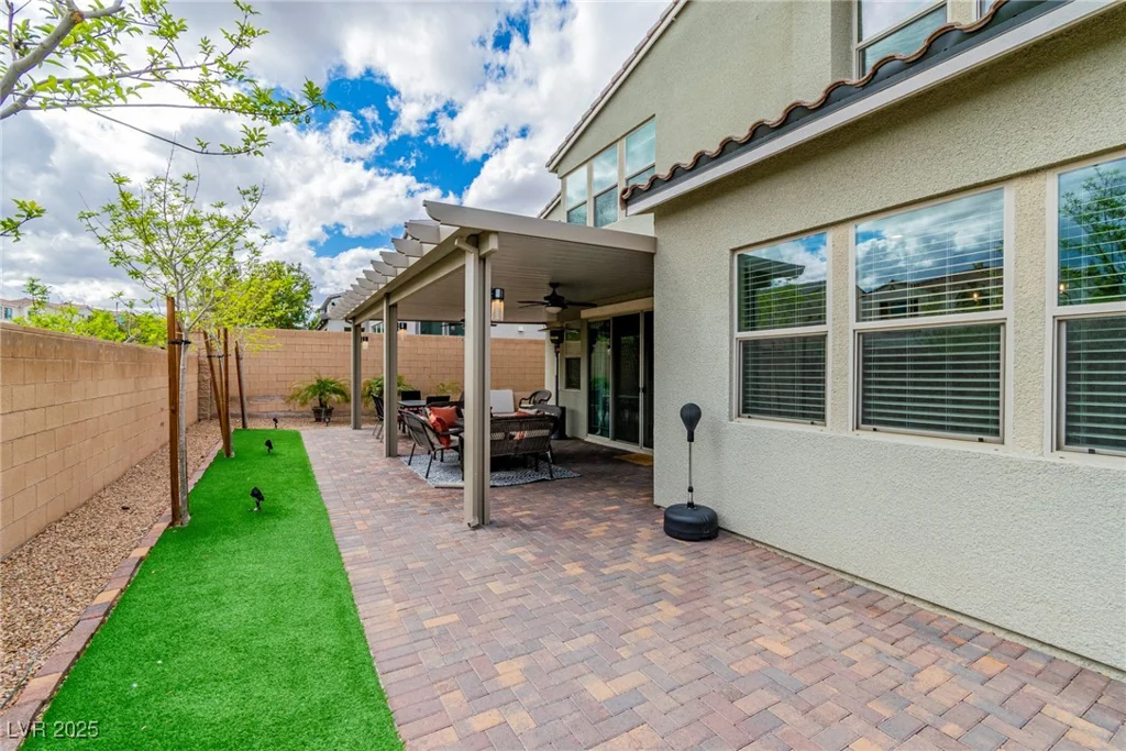 9675 Bold Skye, Las Vegas, NV 89166