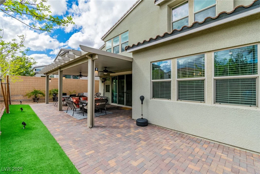 9675 Bold Skye, Las Vegas, NV 89166
