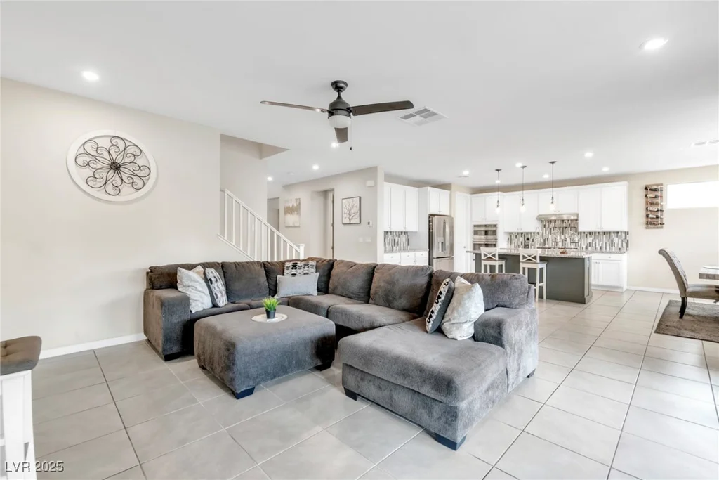 9675 Bold Skye, Las Vegas, NV 89166