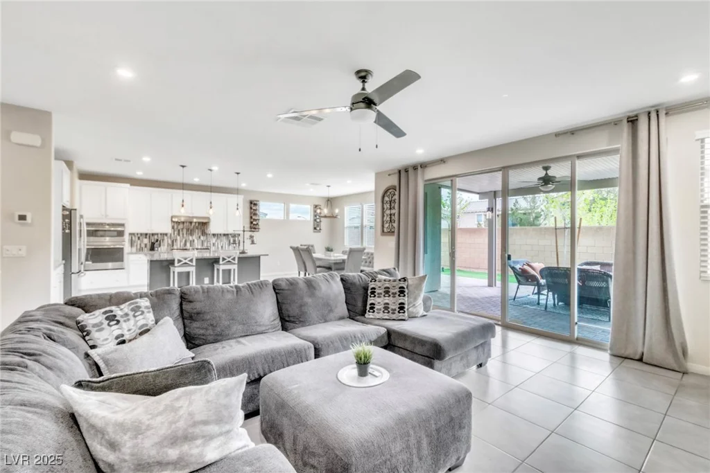 9675 Bold Skye, Las Vegas, NV 89166