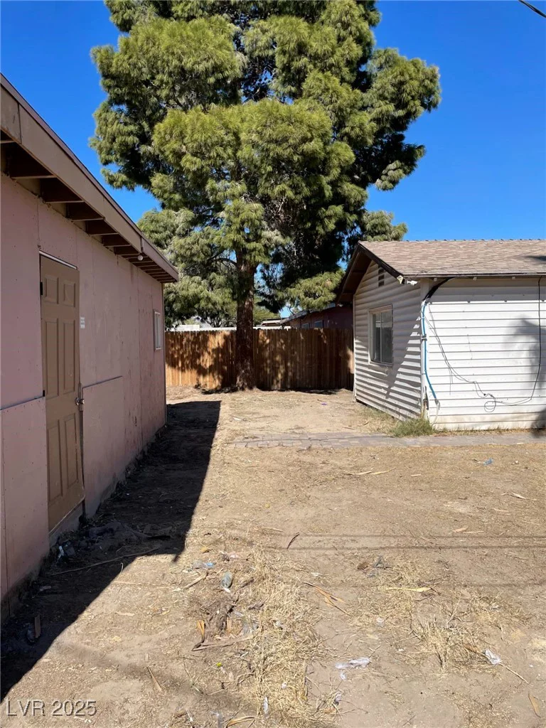 2481 San Marcos, Las Vegas, NV 89115