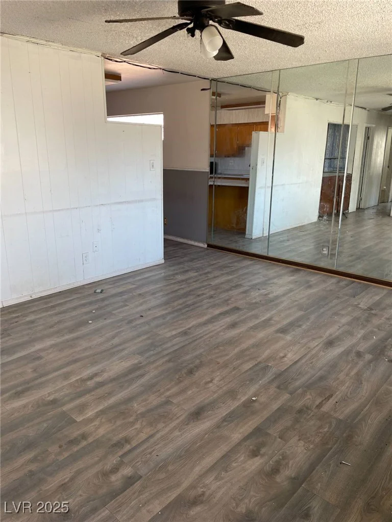 2481 San Marcos, Las Vegas, NV 89115