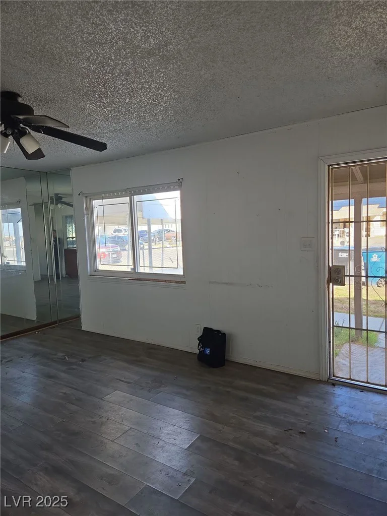 2481 San Marcos, Las Vegas, NV 89115