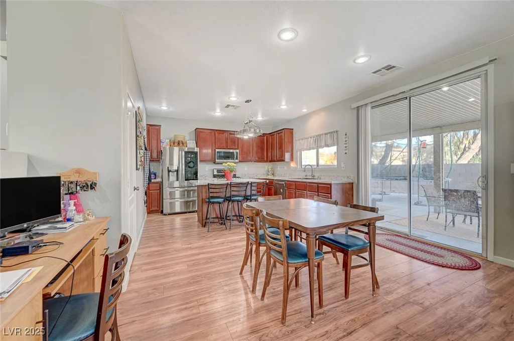 6104 Talbot Springs, North Las Vegas, NV 89081