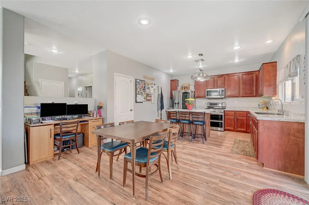 6104 Talbot Springs, North Las Vegas, NV 89081