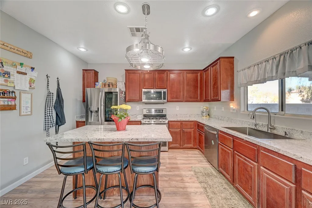 6104 Talbot Springs, North Las Vegas, NV 89081