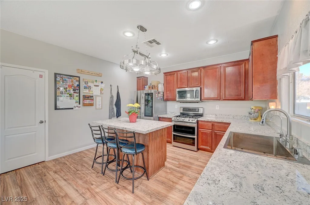 6104 Talbot Springs, North Las Vegas, NV 89081