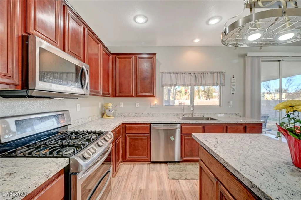 6104 Talbot Springs, North Las Vegas, NV 89081