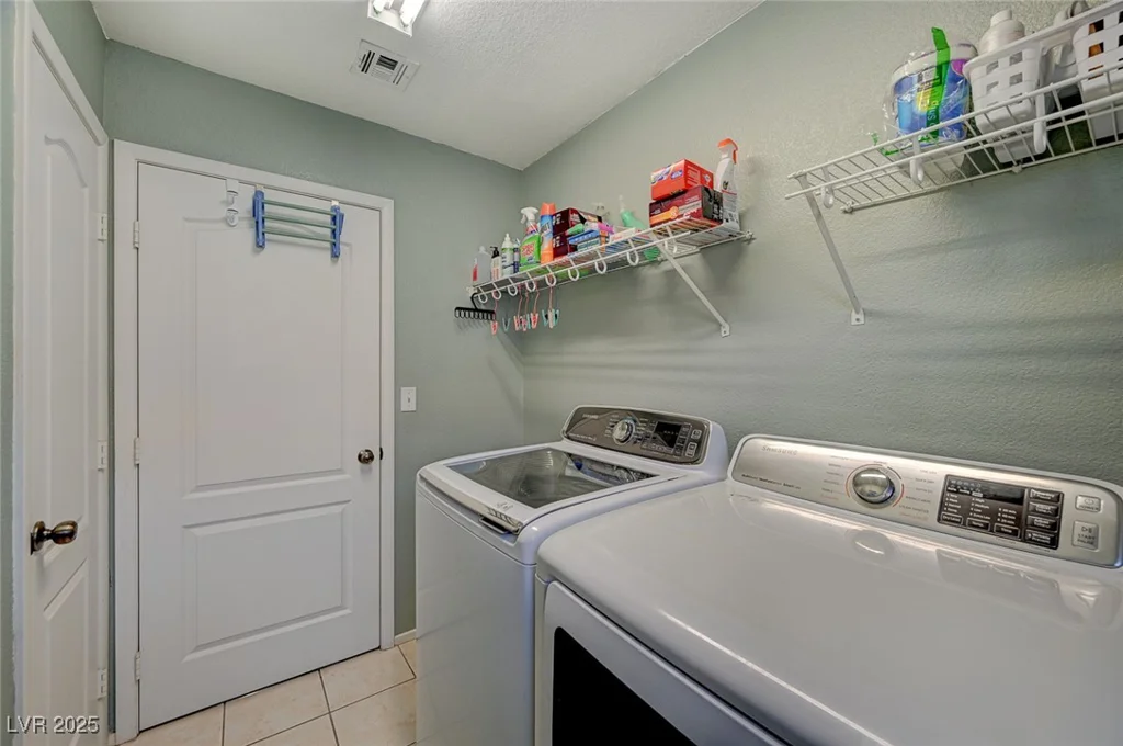 6104 Talbot Springs, North Las Vegas, NV 89081