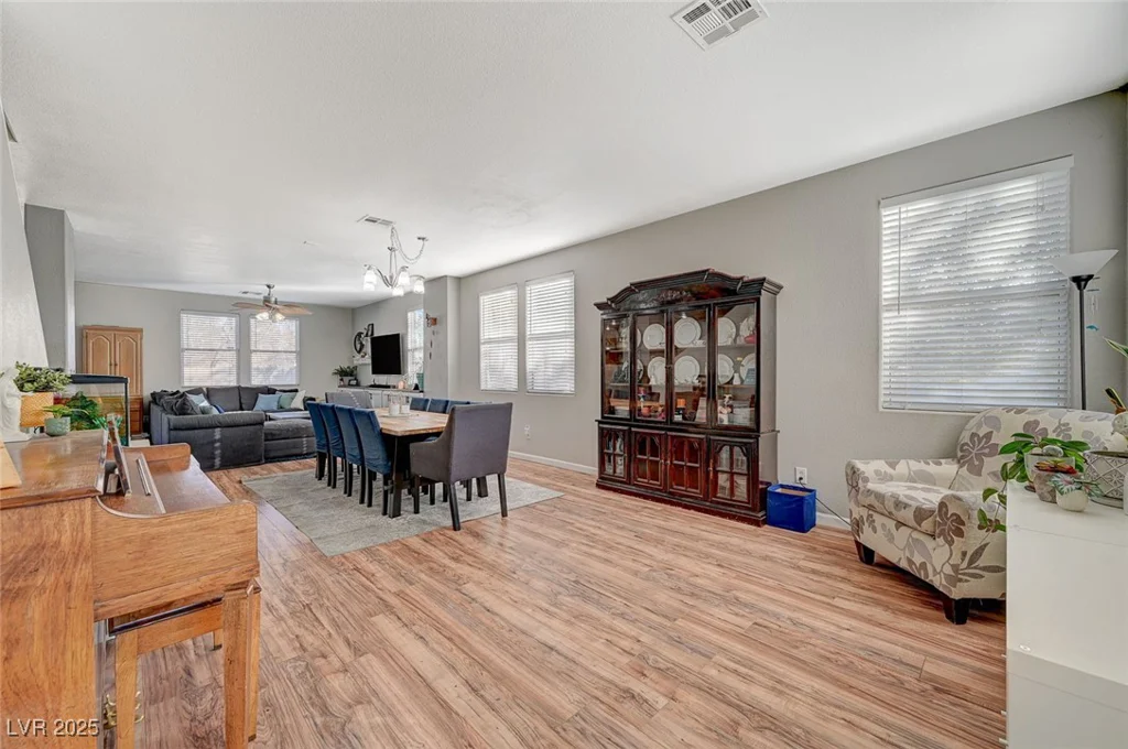 6104 Talbot Springs, North Las Vegas, NV 89081