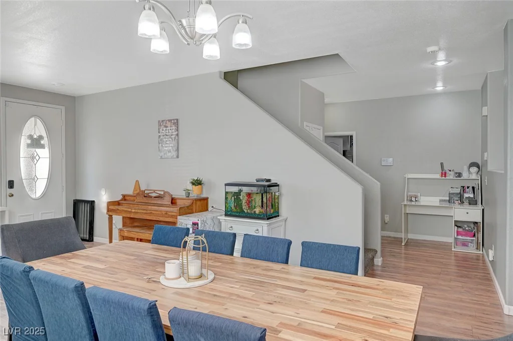6104 Talbot Springs, North Las Vegas, NV 89081