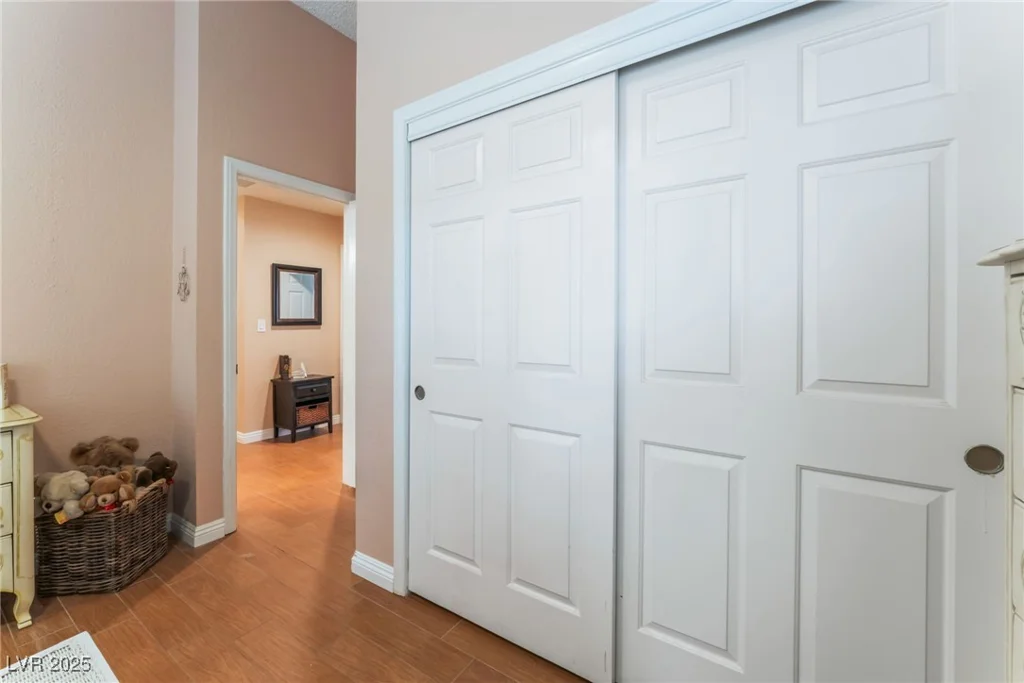 5528 Apache Wells, Las Vegas, NV 89130